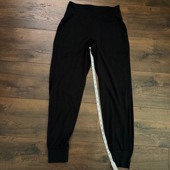 Lululemon Women's Align Joggers Size 6 - Picture 6 of 8